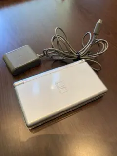 ニンテンドーDS Lite シルバー 本体 ACアダプター付き