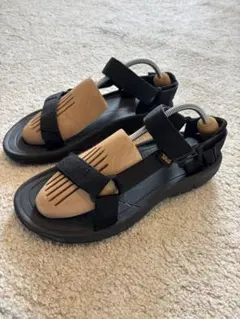 Teva サンダル ブラックのサムネイル