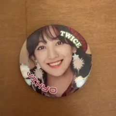 TWICE ジヒョ JIHYO 缶バッジ 猫 未開封 - メルカリ