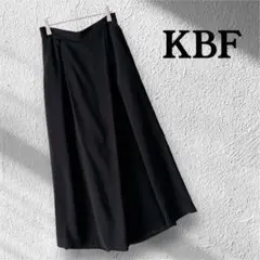 『KBF』 ケービーエフ クロップド ワイドパンツ ウエストゴム 無地 黒