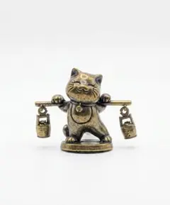 真鍮　招き猫　アンティーク　置物　金運アップ　縁起物　ゴールドのサムネイル