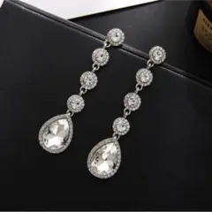 ラインストーン ピアス ジルコニア 揺れる 上品　フォーマル　 ロング　ピアス