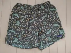 Patagonia ショートパンツ ワニ柄