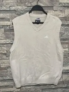 adidas ゴルフ　ノースリーブ Vネック ベスト