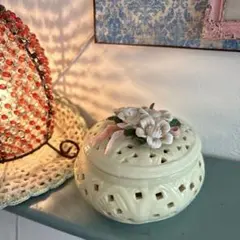 希少　vintage 陶器　小物入れ　クリームイエロー　アクセサリー収納　お花