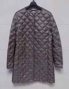 美品　ユニクロ　ノーカラー・キルティング　モカ茶ウルトラライトダウンコート L