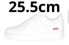 シュプリーム × ナイキ エアフォース1 ロー