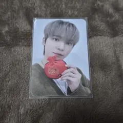 ATEEZ ユノ treasure minirecord 特典トレカ 2026年最新】ATEEZ minirecord ユノの人気アイテム - メルカリ