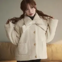 (新品未使用)TITTY&CO. リボン ボア ジャケット ダウン アイボリー