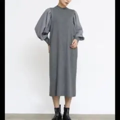 ♥️新品♥️定価19000円medoc ニットワンピース 長袖 スリット入り　グレー