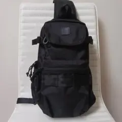 3022【未使用級】Y's×NewEra　スリングバッグ　ブラック