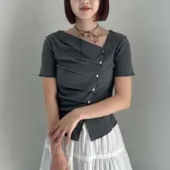 アシメタックボタンカットＴＯＰＳ