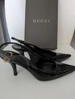 GUCCI グッチ チャーム付き パンプスのサムネイル