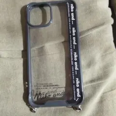 niko and... iPhone13 14ケース ストラップホール付き