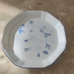 WEDGWOOD ストロベリーブルー 八角形皿 約17cm