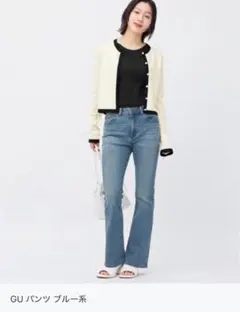 GU 2023モデル　ミドルライズフレアジーンズ　丈標準　64BLUE　Mサイズ