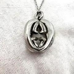 GUCCI　ネックレス　黒　インターロッキング　アクセサリー　ペンダント