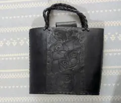 ✨新品✨本革 カービング大トートバッグ エンボス ブラウン - メルカリ