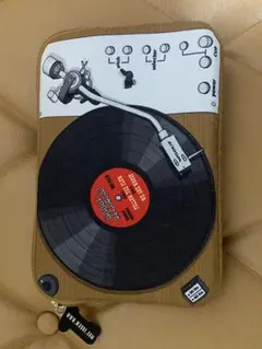 WOOUF! BARCERONA クッション２個 ラジカセ ターンテーブル 中古 WOOUF! BARCERONA クッション2個 ラジカセ ターンテーブル 中古