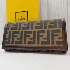 未使用級　FENDI フェンディ　ズッカ柄　フラップウォレット　長財布　茶のサムネイル