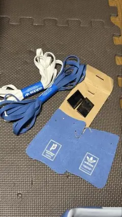  pointless journey 付属品 シュータン ピンバッジ adidas pointless journey 付属品 シュータン ピンバッジ - メルカリ