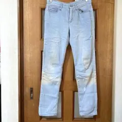 GUライトブルースリムフィットダメージデニム