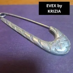 EVEX by KRIZIA　ブローチ　横9 マフラー留め　シルバー　色