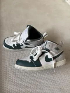 新品 NIKE AIR JORDAN キッズスニーカーのサムネイル