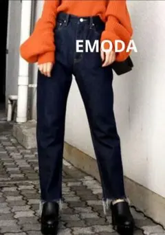 EMODA　ヘムカットオフジャストウエストジーンズ