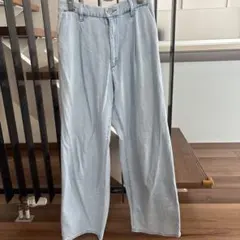 UNIQLO ドレープデニムタックパンツ　ライトブルー