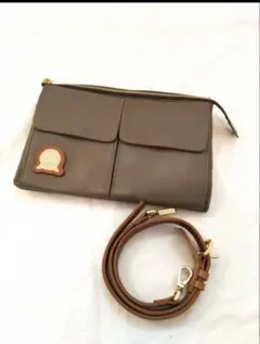 美品ADMJ ショルダーバッグ　クラッチ　2way ショップchベージュ日本製のサムネイル