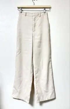 GU コーデュロイ パンツ ホワイト