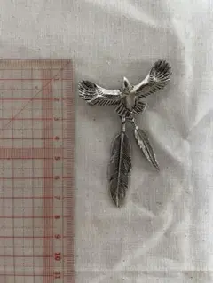 ハンドメイド　イーグル フェザー ネックレス トップ シルバーカラー