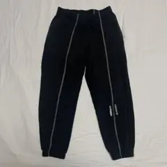 adidas スウェットパンツ トレファイルストライプ入り 黒