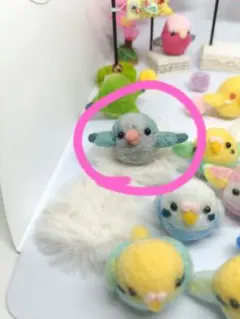 羊毛フェルト まんまるオキナインコちゃん ブルー マット付き ハンドメイド