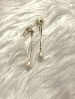 韓国風　淡水パール調痛くなりにくいイヤリング　結婚式　ビジネス　フォーマル