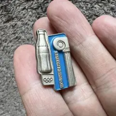 アテネオリンピック　ワールドワイドパートナー・コカコーラ　ピンバッジ