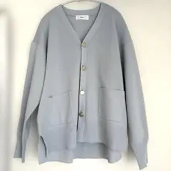 Elura グレー Vネック カーディガン