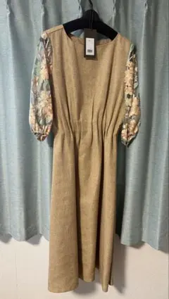 【新品】FRENCH PAVEベージュ フラワー 袖付きドレス M