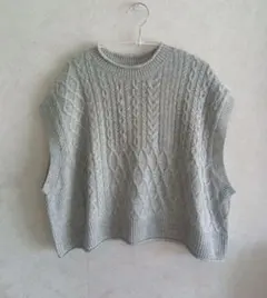 新品　tsukuru＆Lin リンネル　グレー ケーブルニット ベスト