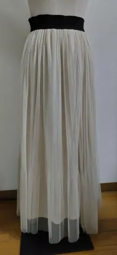 クリーム色 チュールプリーツスカート