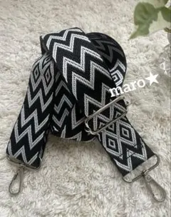 新品✨バッグ付け替え用ショルダーストラップのみ❤️スマホショルダー⭐️白黒幾何学模様