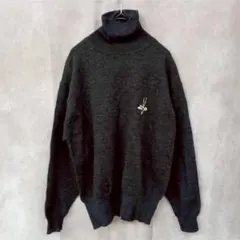 【ワーナーブラザーズ】バックスバニー/ワッペン/タートルネックー/ニットセーター