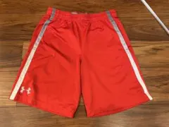 アンダーアーマー 赤 ショートパンツ