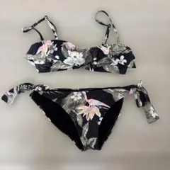 BILLABONG ボタニカル柄 ビキニ セパレート水着のサムネイル