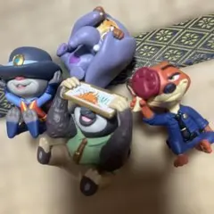 ディズニー ズートピア カプセルトイ ガチャ かくれんぼフィギュア コンプリート