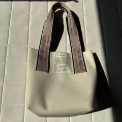 THEATRE PRODUCTS ホワイトトートバッグ ロゴストラップ付き