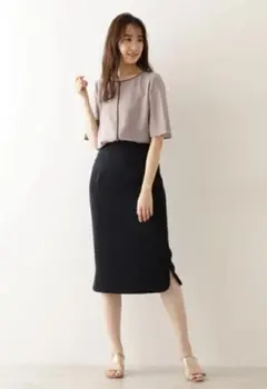 ナチュラルビューティベーシック　タイト　ナロースカート　ネイビー紺