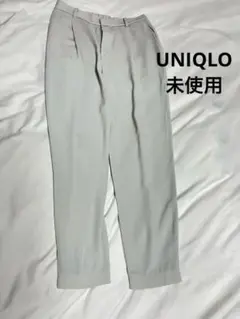UNIQLOライトグレー プリーツ入り スラックス M