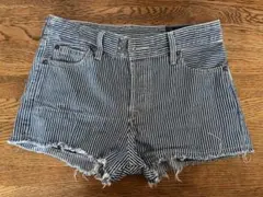 Levi Strauss & Co. ストライプショートパンツ